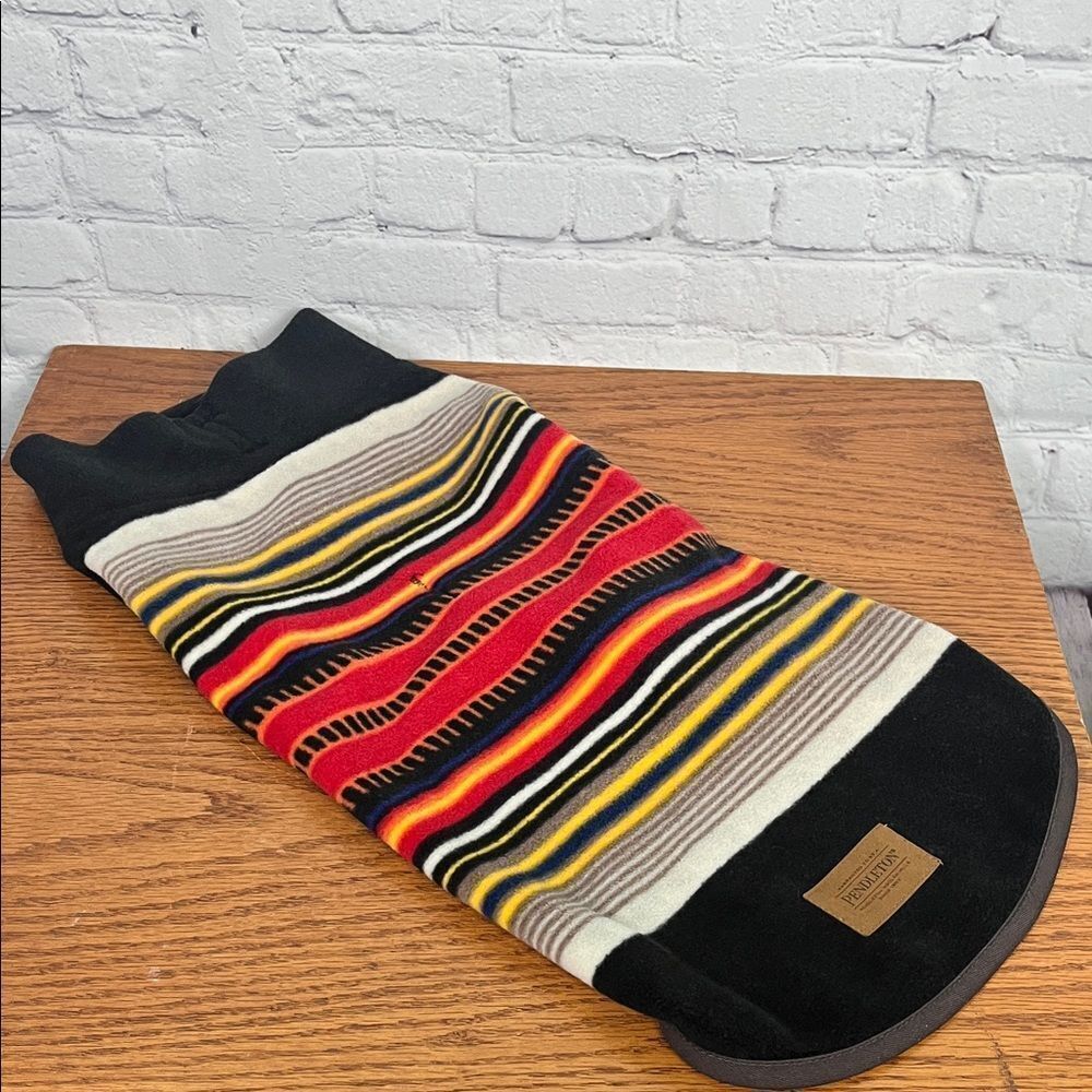 Pendleton Acadia Fleece Dog Coat Vibrant Striped Size Medium